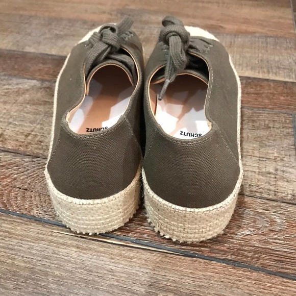 Schutz ladies lace up platform shoes new without tags - Picture 3 of 4